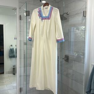 Vintage Vanity Fair housecoat, S